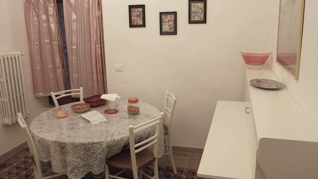 B&B Del Teatro Sulmona Zimmer foto