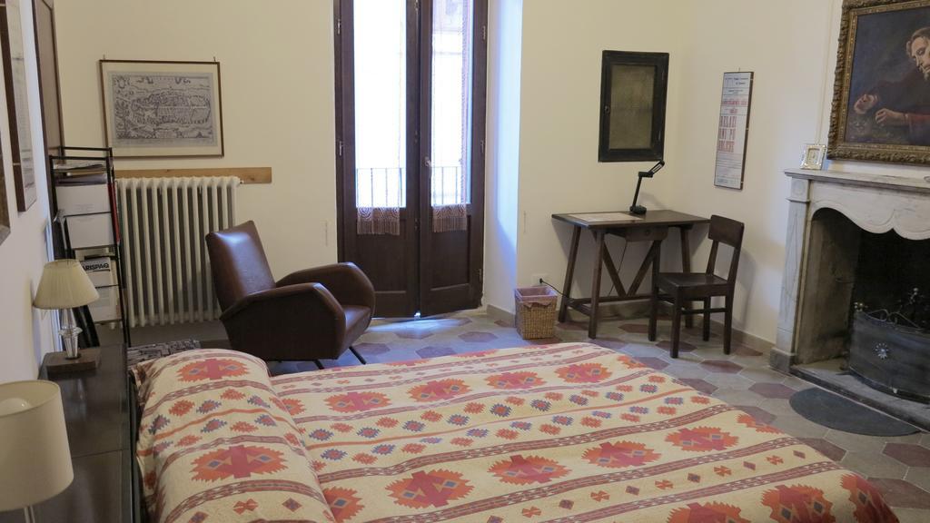 B&B Del Teatro Sulmona Zimmer foto