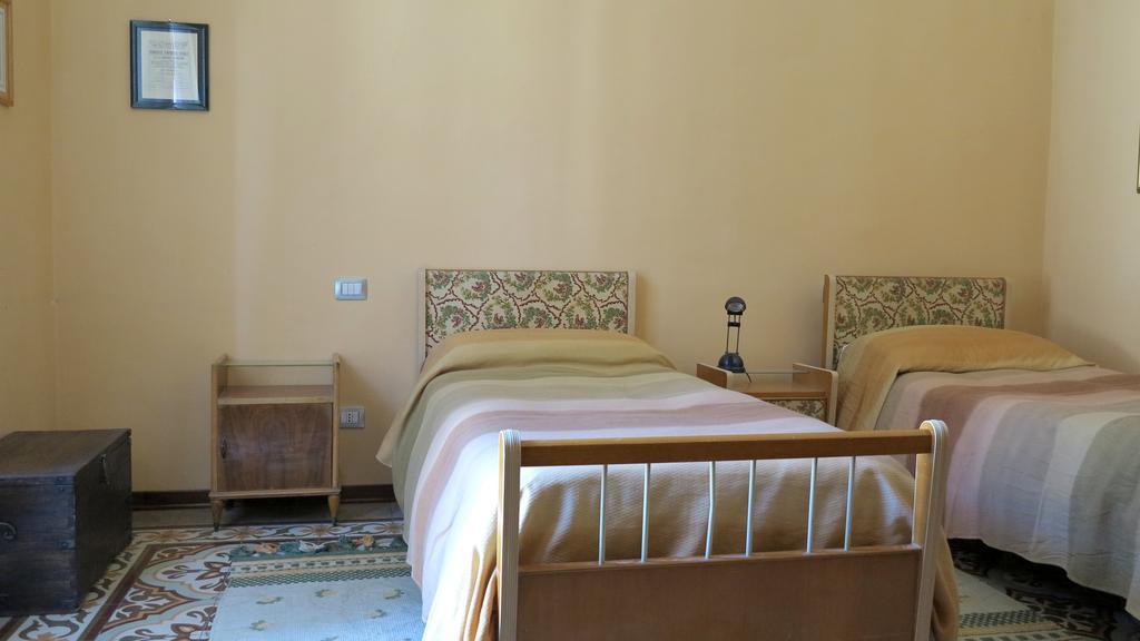 B&B Del Teatro Sulmona Zimmer foto
