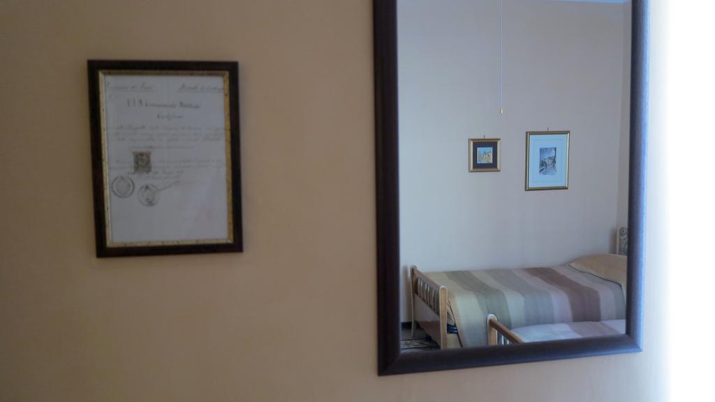 B&B Del Teatro Sulmona Zimmer foto