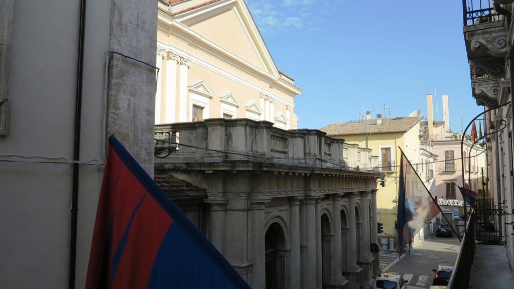 B&B Del Teatro Sulmona Zimmer foto